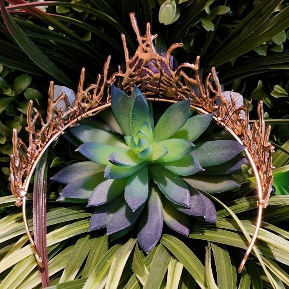 Handmade Crown Amethyst, Flourite & White Quartz Raw Crystals Gold Branc… - Picture 8 of 10